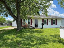 Pre-foreclosure in  NICHOLAS DR Circleville, OH 43113