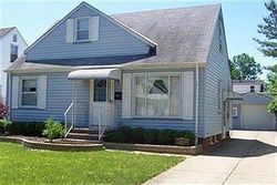 Pre-foreclosure in  MAPLE LEAF DR Cleveland, OH 44125