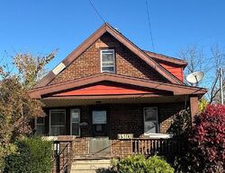 Pre-foreclosure in  GRANGER RD Maple Heights, OH 44137
