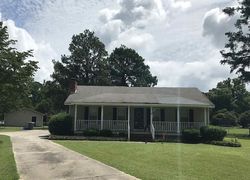 Pre-foreclosure in  LAUREL AVE Darlington, SC 29532