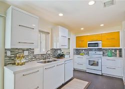 Pre-foreclosure in  CONEJO VIEW DR Agoura Hills, CA 91301