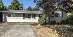 Pre-foreclosure in  N VIEWMONT DR Mount Vernon, WA 98273