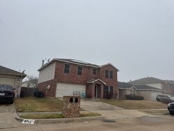 Pre-foreclosure in  HUNTERS CREEK CT Fort Worth, TX 76123