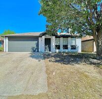 Pre-foreclosure in  N CORAL SPRINGS DR Fort Worth, TX 76123