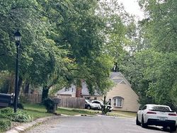 Pre-foreclosure in  BELLFLOWER LN Charlotte, NC 28227