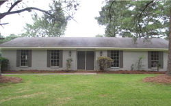 Pre-foreclosure in  BRENDA DR Jackson, MS 39212