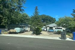 Pre-foreclosure in  HUDSON RD Saint Paul, MN 55106