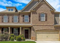 Pre-foreclosure in  PARKLAND BND Fairburn, GA 30213