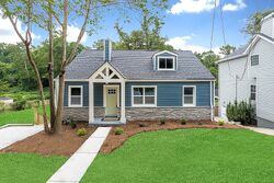 Pre-foreclosure in  HOLLY ST NW Atlanta, GA 30318