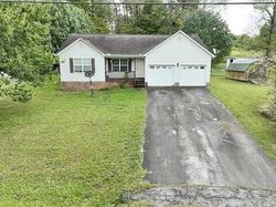 Pre-foreclosure in  MARTIN LN La Follette, TN 37766