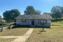 Pre-foreclosure in  N 10TH ST De Soto, MO 63020