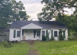 Pre-foreclosure in  CRITZ ST Starkville, MS 39759