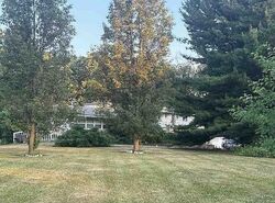 Pre-foreclosure in  OAKWOOD TER Olympia Fields, IL 60461