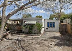 Pre-foreclosure in  80TH ST N Saint Petersburg, FL 33709