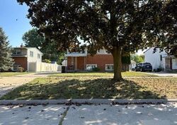 Pre-foreclosure in  OLMSTEAD RD Rockwood, MI 48173