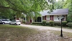 Pre-foreclosure in  BOMAR PL Mobile, AL 36609