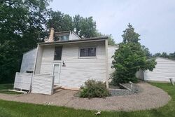  E Bavarian Pass, Minneapolis MN