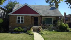 Pre-foreclosure in  W 83RD ST Chicago, IL 60652