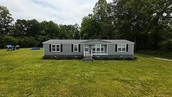 Pre-foreclosure in  MERRY POINT RD Lancaster, VA 22503