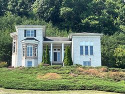 Pre-foreclosure in  W UNION ST Wytheville, VA 24382