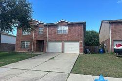 Pre-foreclosure in  SPILLWAY DR Little Elm, TX 75068