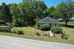 Pre-foreclosure in  CHARLOTTES RD Clinton, SC 29325