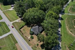 Pre-foreclosure in  CHARLOTTES RD Clinton, SC 29325