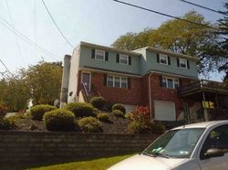 Pre-foreclosure in  APPLE ST Boyertown, PA 19512