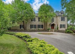 Pre-foreclosure in  DUNMINNING RD Newtown Square, PA 19073