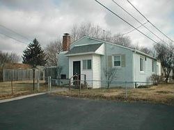 Pre-foreclosure in  NEW JERSEY AVE Wallingford, PA 19086