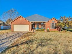 Pre-foreclosure Listing in SOUTHLAWN DR EL RENO, OK 73036