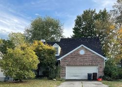 Pre-foreclosure in  FOX CHASE DR Loveland, OH 45140