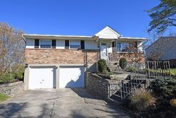 Pre-foreclosure in  KLEEMAN RD Cincinnati, OH 45211