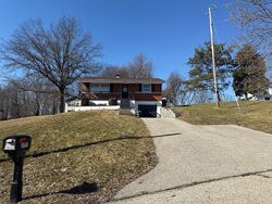 Pre-foreclosure in  MACK AVE Cincinnati, OH 45248