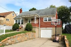 Pre-foreclosure in  EDGEBROOK DR Cincinnati, OH 45248