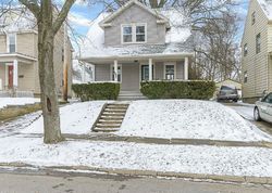 Pre-foreclosure in  BEARDSLEY ST Akron, OH 44301