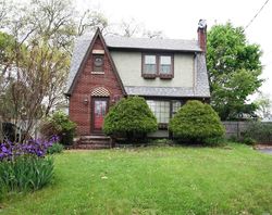 Pre-foreclosure in  SINN ST Patchogue, NY 11772