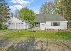 Pre-foreclosure in  OSWEGO RD Baldwinsville, NY 13027