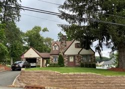 Pre-foreclosure in  QUAKER CHURCH RD Randolph, NJ 07869