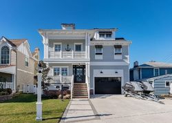 Pre-foreclosure in  ARKANSAS AVE Ocean City, NJ 08226