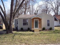 Pre-foreclosure in  S PARK AVE Aurora, MO 65605