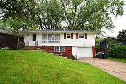 Pre-foreclosure in  11TH AVE NW Rochester, MN 55901