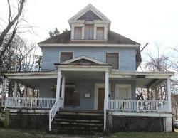 Pre-foreclosure in  LIBERTY HEIGHTS AVE Baltimore, MD 21215