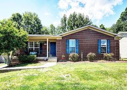 Pre-foreclosure in  BABE DR Fairdale, KY 40118