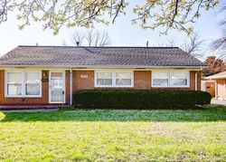 Pre-foreclosure in  JOHNSTON WAY Louisville, KY 40220