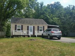 Pre-foreclosure in  E PAYTON AVE Des Moines, IA 50315