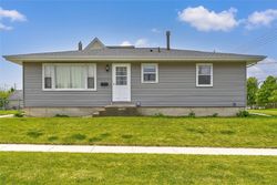 Pre-foreclosure in  TERESA DR SW Cedar Rapids, IA 52404