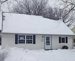 Pre-foreclosure in  BARNHART AVE Fort Wayne, IN 46805