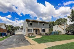  Meade Ave, Burbank IL