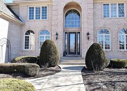 Pre-foreclosure in  SUNNINGDALE DR Naperville, IL 60564